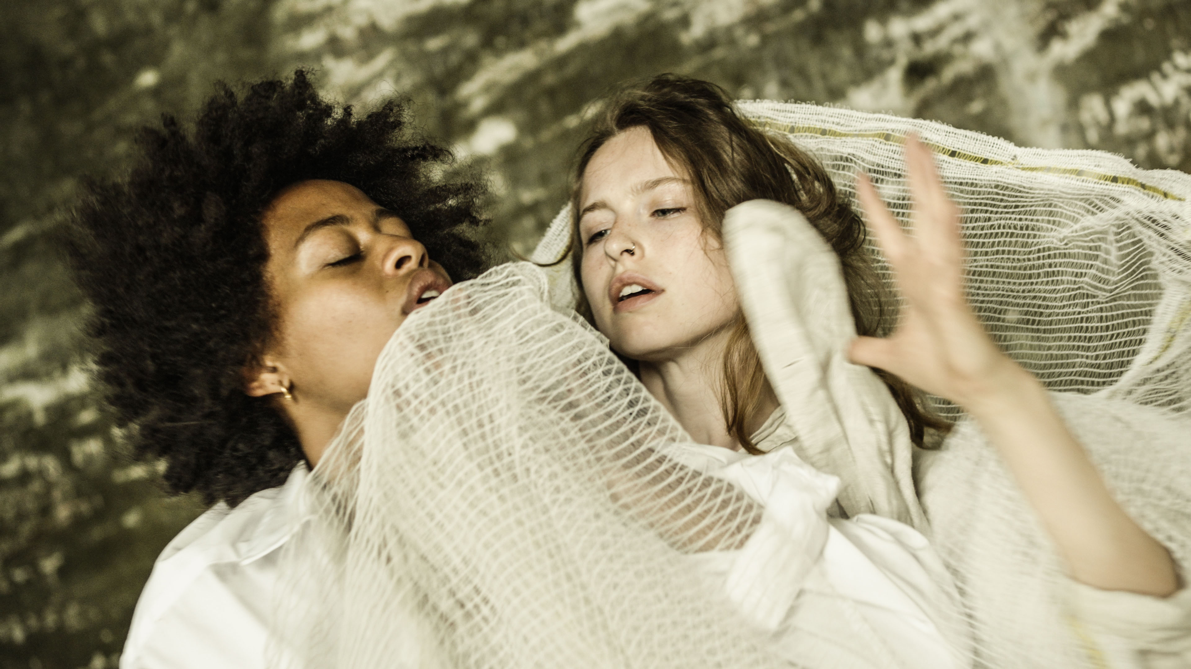 Heartbeat by Maryy - Photography by Studio Issaya - 1