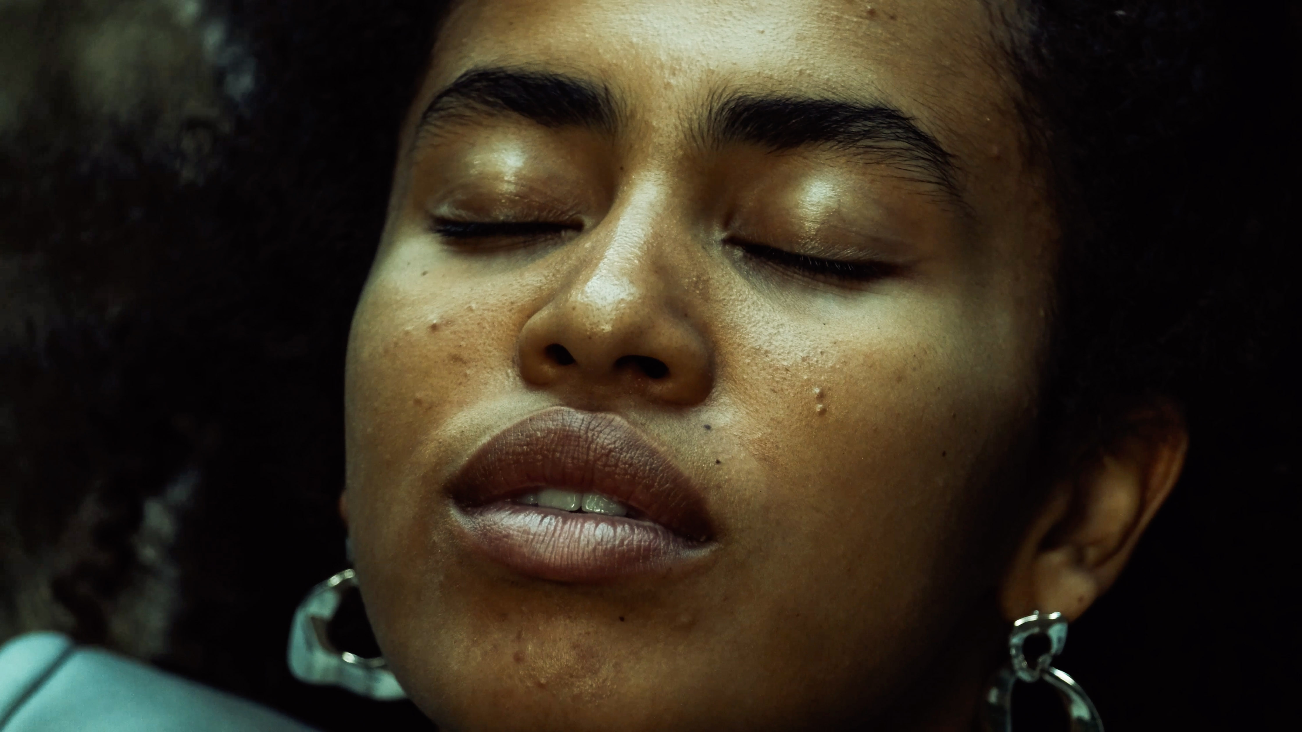 Natural versus Artificial - Photography by Studio Issaya - 5